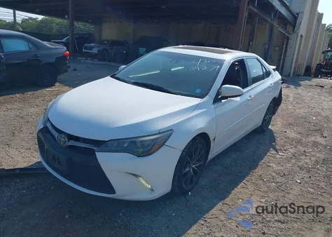 2015 Toyota Camry Xse V6 z USA, uszkodzony, nr VIN 4T1BK1FK6FU560068